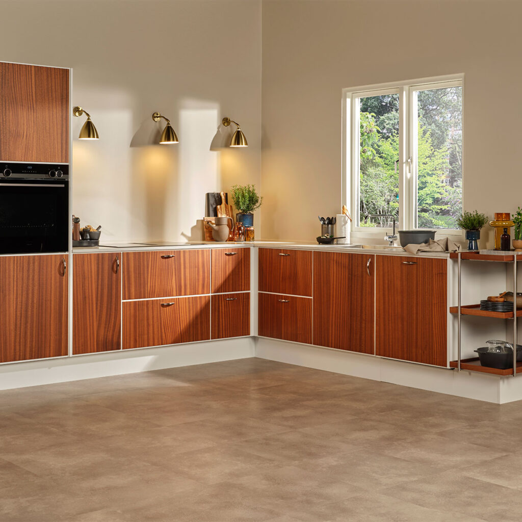 220329_TvisShowroom2423